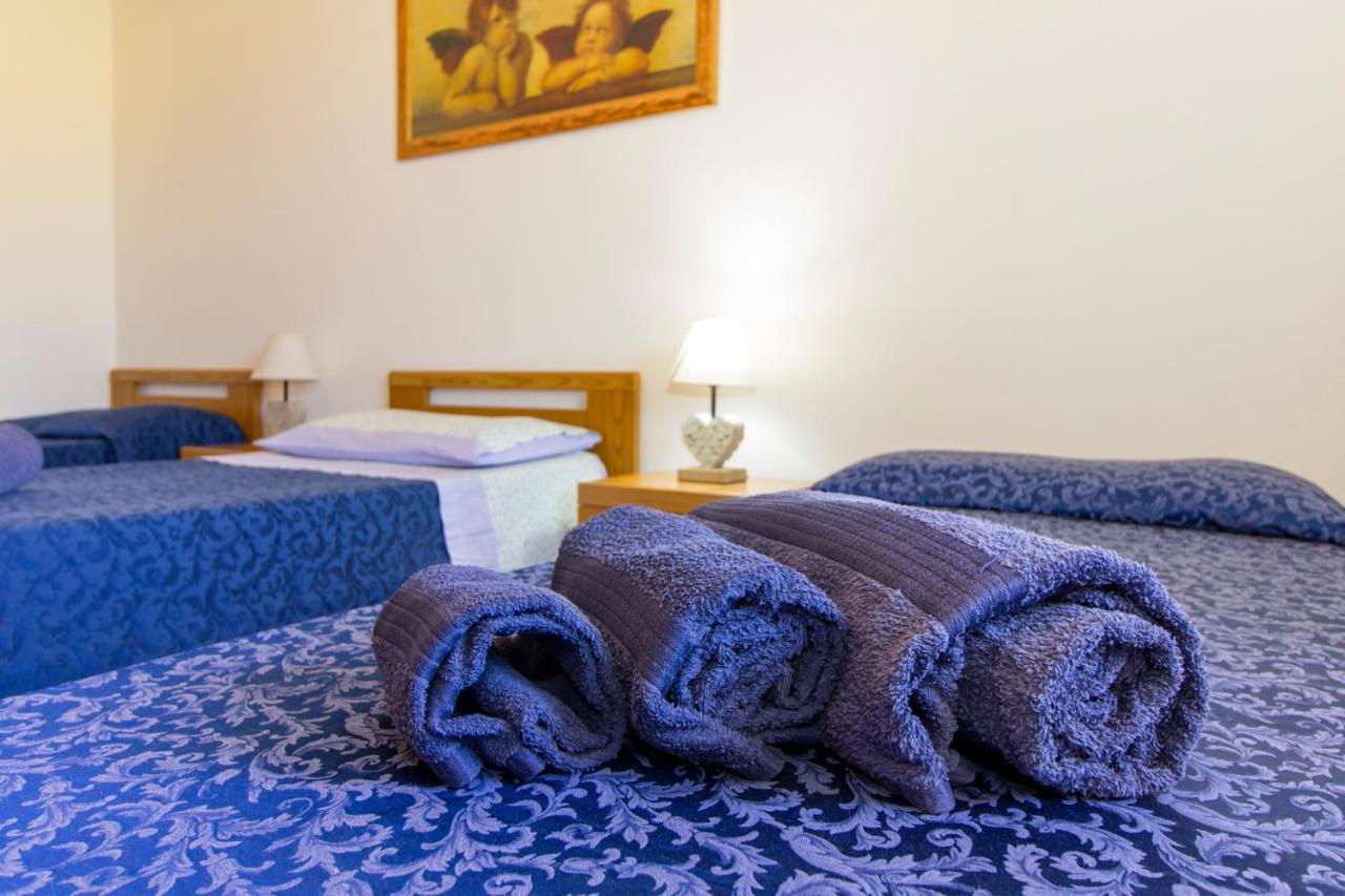 Appartamenti In Villa Con Ampio Giardino Esterno โปซาดา ภายนอก รูปภาพ