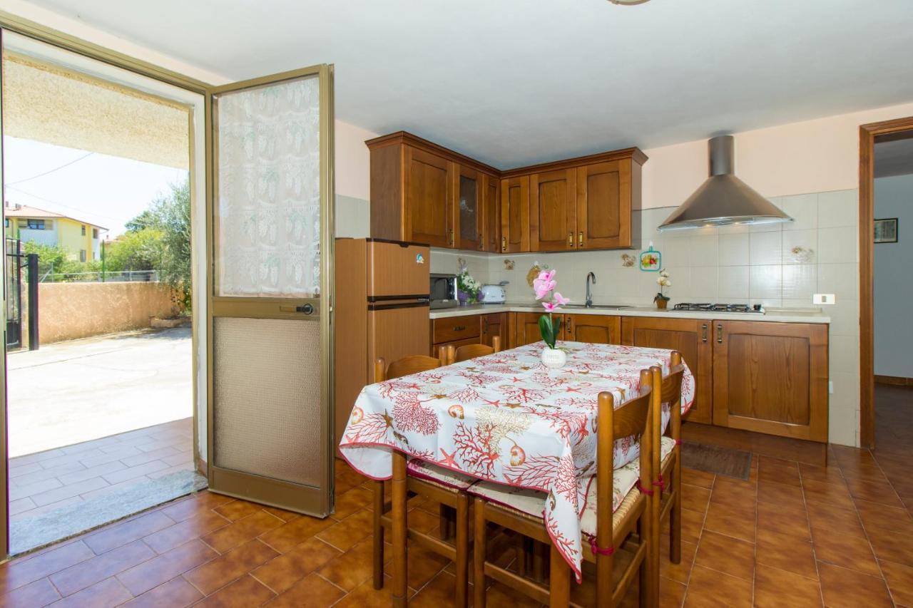 Appartamenti In Villa Con Ampio Giardino Esterno โปซาดา ภายนอก รูปภาพ