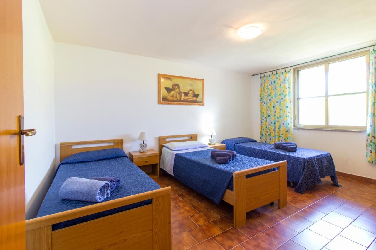 Appartamenti In Villa Con Ampio Giardino Esterno โปซาดา ภายนอก รูปภาพ